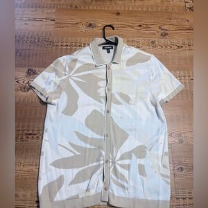 Express Men's Shirt in Beige,cream, and light blue pattern